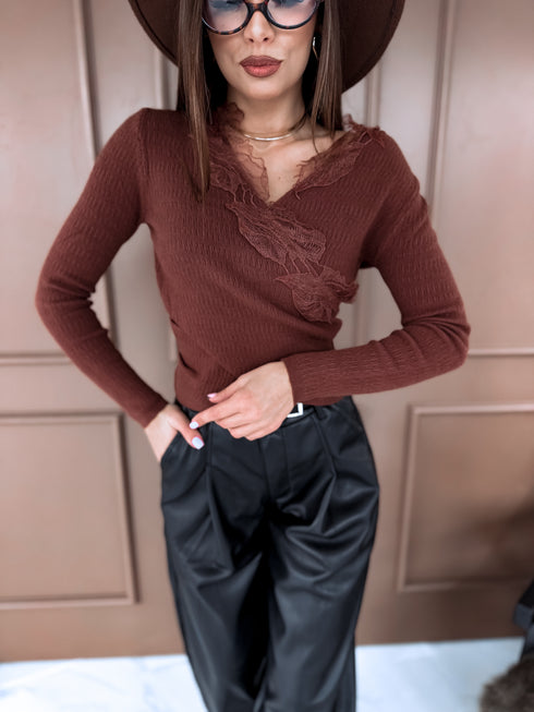 Tops ar mežģīnēm "LUX ROYAL QX586" - CHOCO